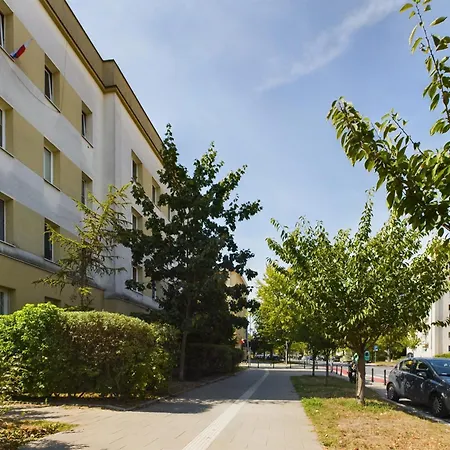 Dwernickiego Praga-poludnie By Renters Varşova